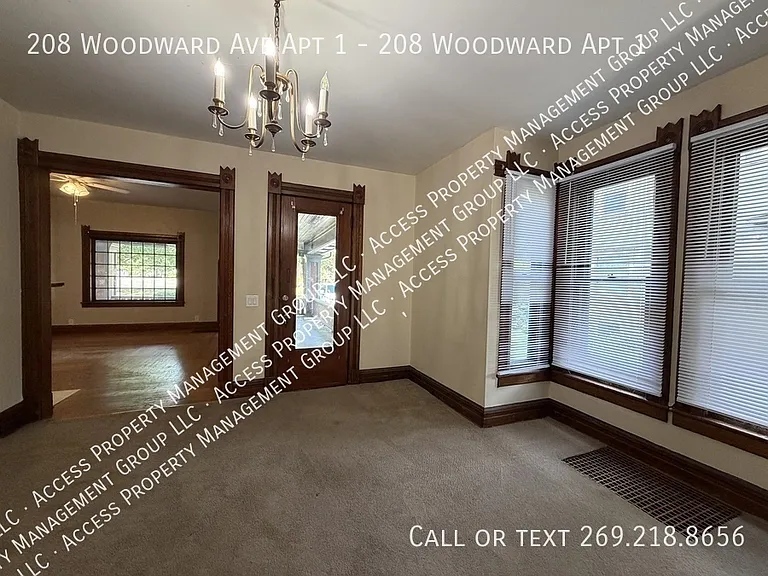 208 Woodward Ave #1 — Photo 16