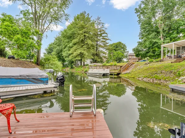 101 Jefferson Valley, Coatesville, IN 46121
