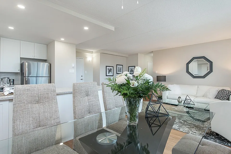 Lorneville Apartments — Photo 4