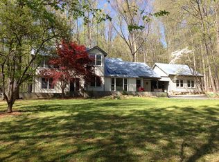 97 Ruined Bridge Ln, Vesuvius, VA 24483