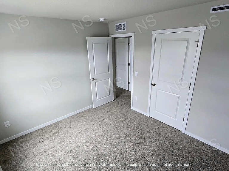 523 Kinley Dr — Photo 27