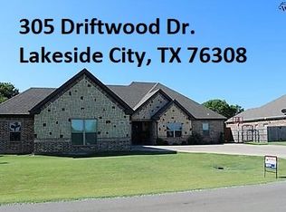305 Driftwood Dr, Lakeside City, TX 76308