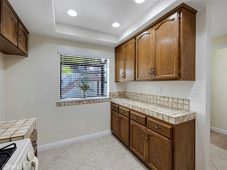 319 Molokai Dr — Photo 26