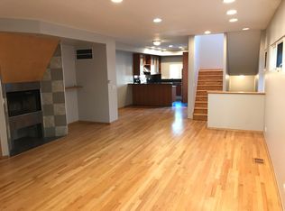 1049 N Winchester Ave #2, Chicago, IL 60622