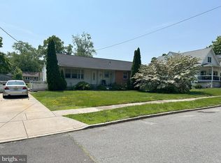 130 W Monroe Ave, Magnolia, NJ 08049