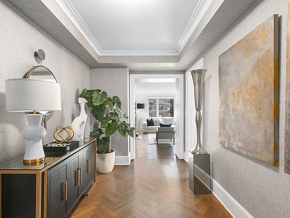 3rd image of 530 Park Ave APT 14A