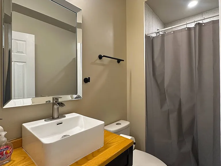 274 William St #L — Photo 21