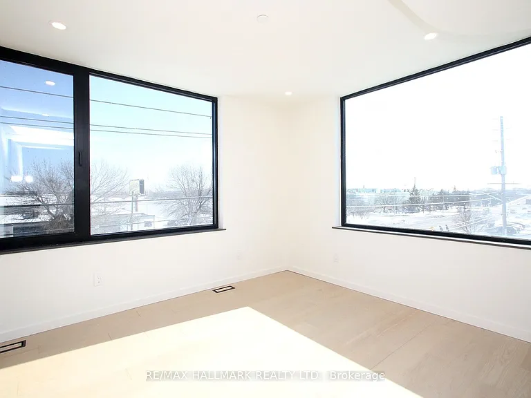 2 Owen Dr — Photo 13