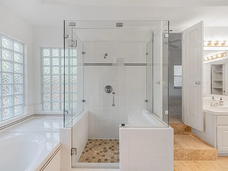 1621 Maggie Mayes St — Photo 23