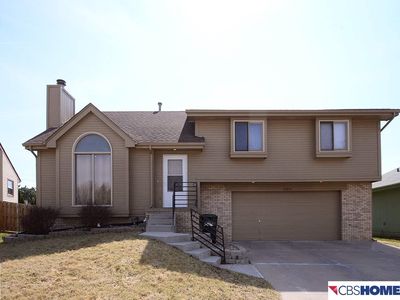 10855 Martin Ave, Omaha, NE, 68164