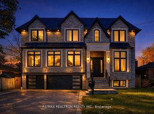36 Sussex Ave, Richmond Hill, ON
