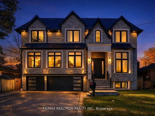 36 Sussex Ave, Richmond Hill, ON L4C 2E6