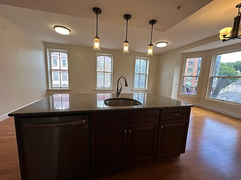 104 N Aurora St #3N — Photo 36
