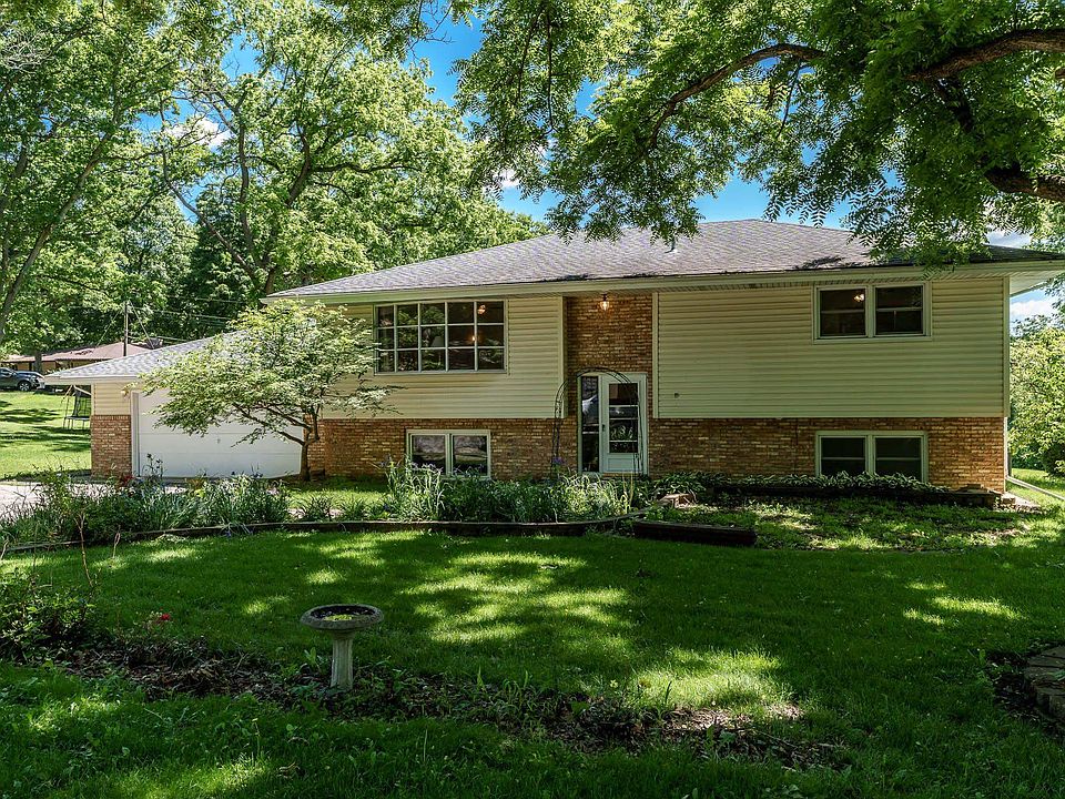 1st image of 4445 Wildwood Ln