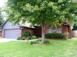 17128 Sunny Hollow Rd, Edmond, OK 73012