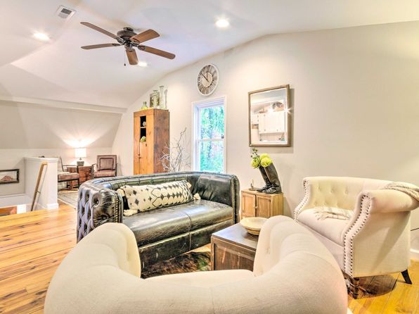 127 Flannery Fork Rd #B