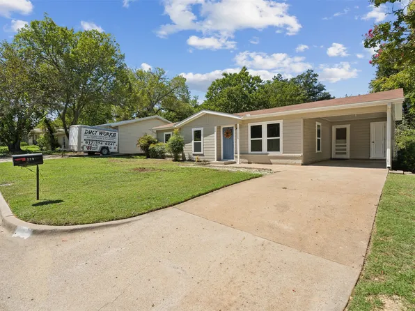 320 Live Oak Ln, Weatherford, TX 76086