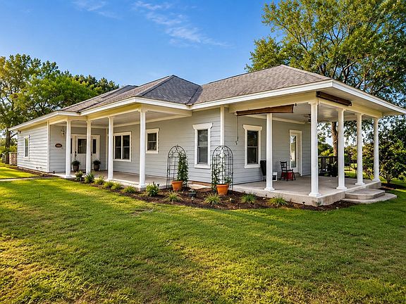 2nd image of 268 Privada Dr