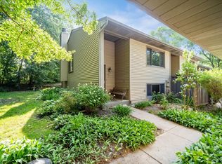 4375 Arden View Ct, Arden Hills, MN 55112