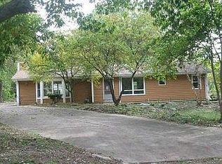 406 Oak St, Lockport, IL 60441