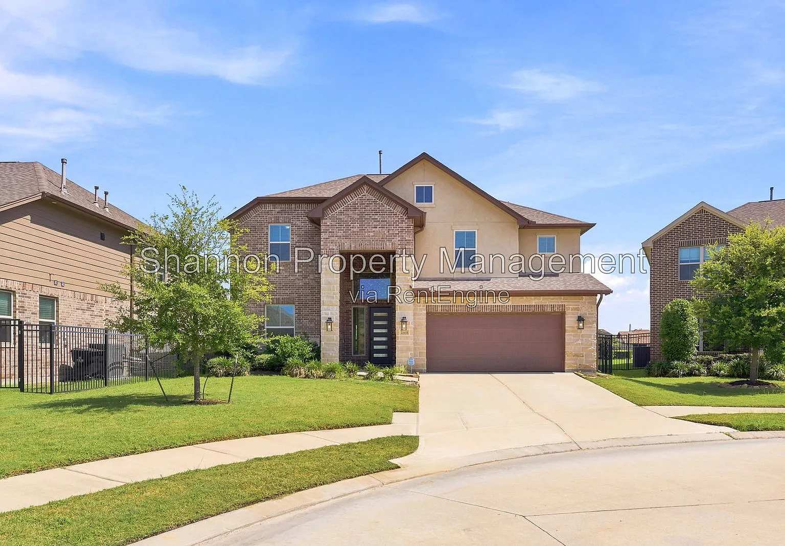 5 bed, 4.0 bath, 3200 sqft, $3,200 — Photo 1