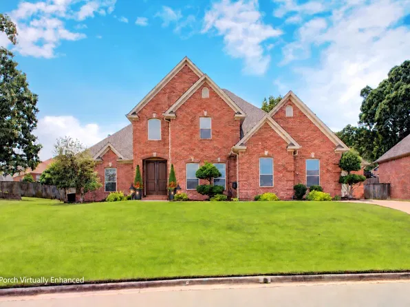 141 Mountain Valley Dr, Maumelle, AR 72113
