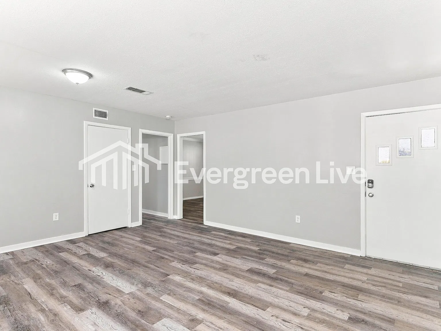 3 bed, 1.5 bath, 1456 sqft, $1,345 — Photo 4