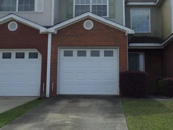 150 Woodmere Dr, Enterprise, AL 36330