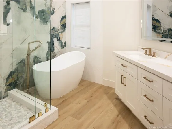 2425 SW Foxpoint Trl, Palm City, FL 34990