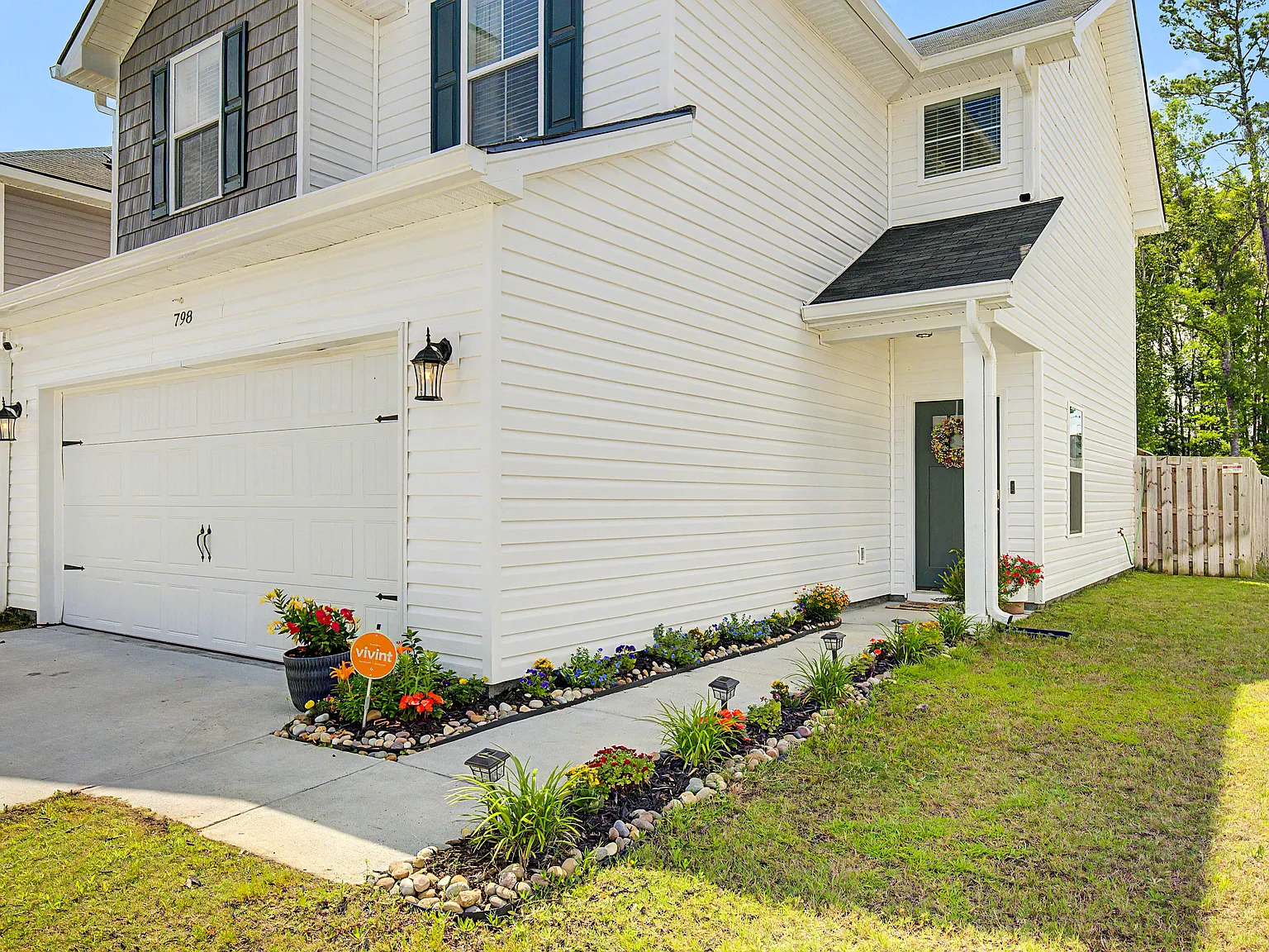 3 bed, 1458 sqft, $2,250 — Photo 4