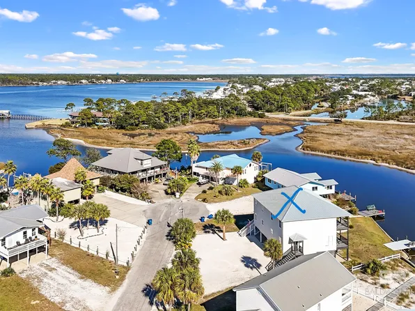 216 Shoreland Cir #B, Gulf Shores, AL 36542