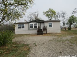 3862 County Road 427, Stockdale, TX 78160