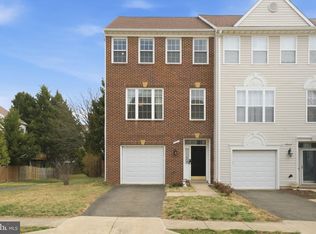 6601 Lavinus Ln, Alexandria, VA 22315