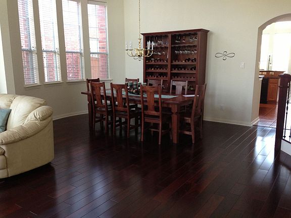 4th image of 2317 Chenault Dr
