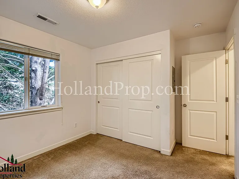 4415 NE 88th Ave #3 — Photo 18