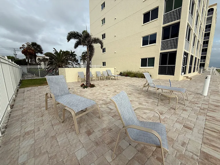 25870 Hickory Blvd #305 — Photo 20
