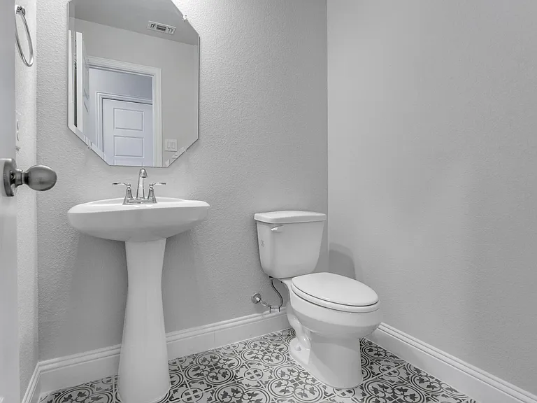 1021 Catskill Ct — Photo 22