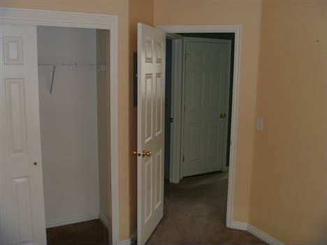 5th image of 1560 Alsace Way