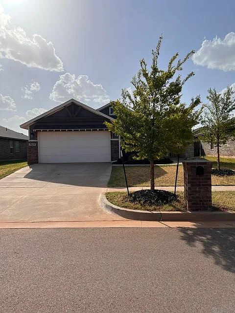 3 bed, 1586 sqft, $2,150 — Photo 1