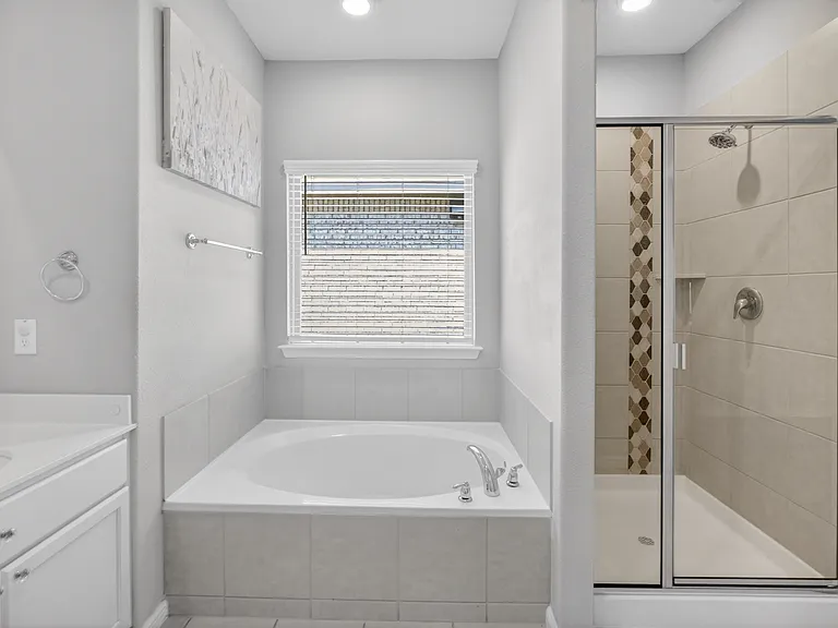 5913 Pensby Dr — Photo 30