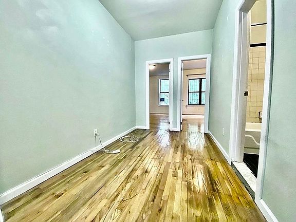 3rd image of 851 Lincoln Pl #4L