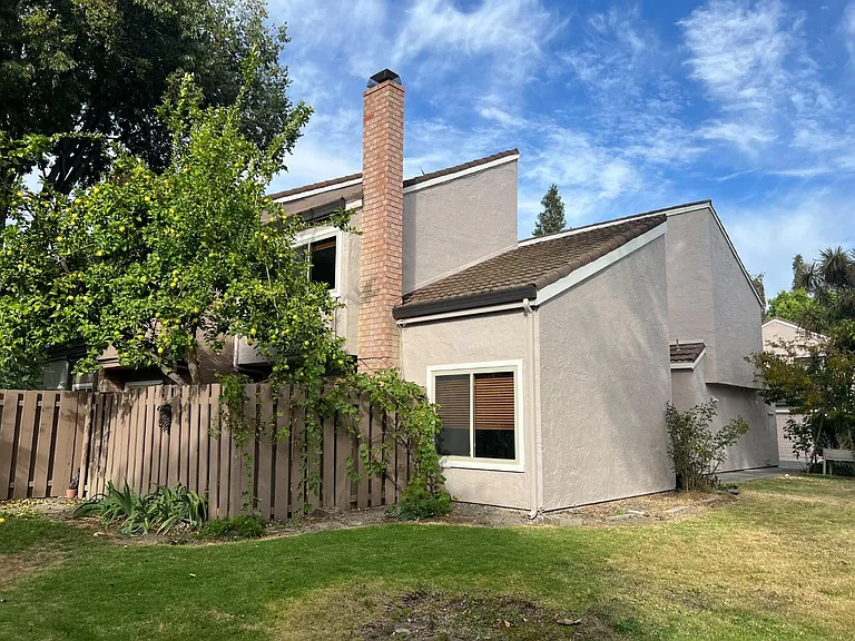 2598 Knightsbridge Ln — Photo 26