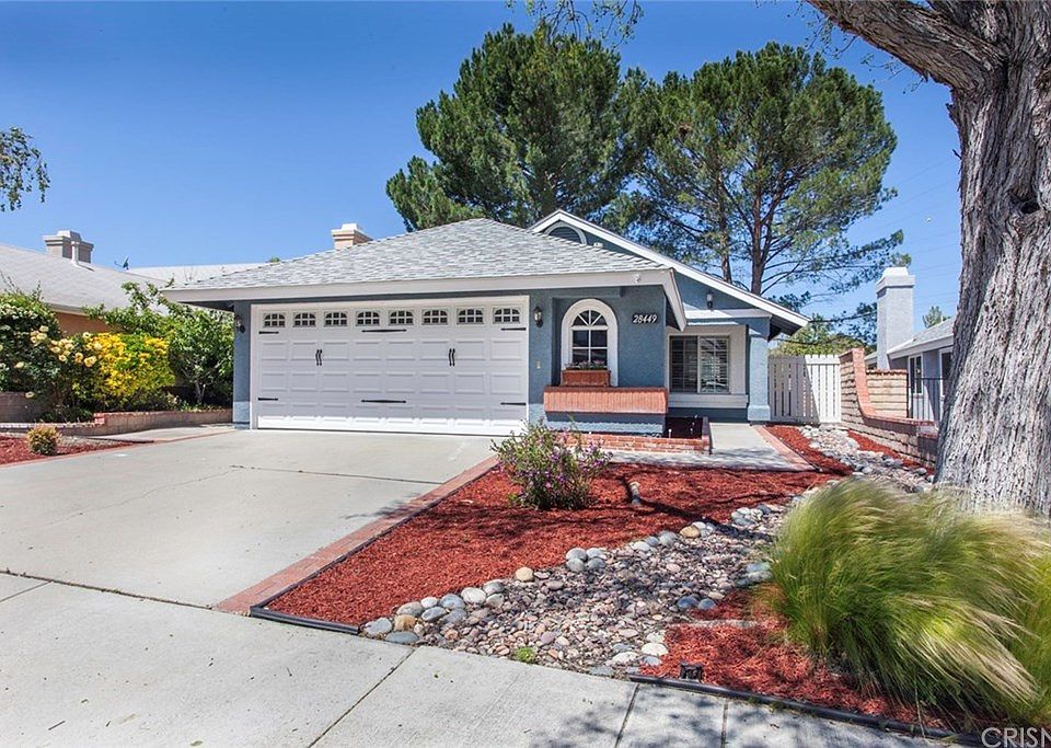 1st image of 28449 Evergreen Ln