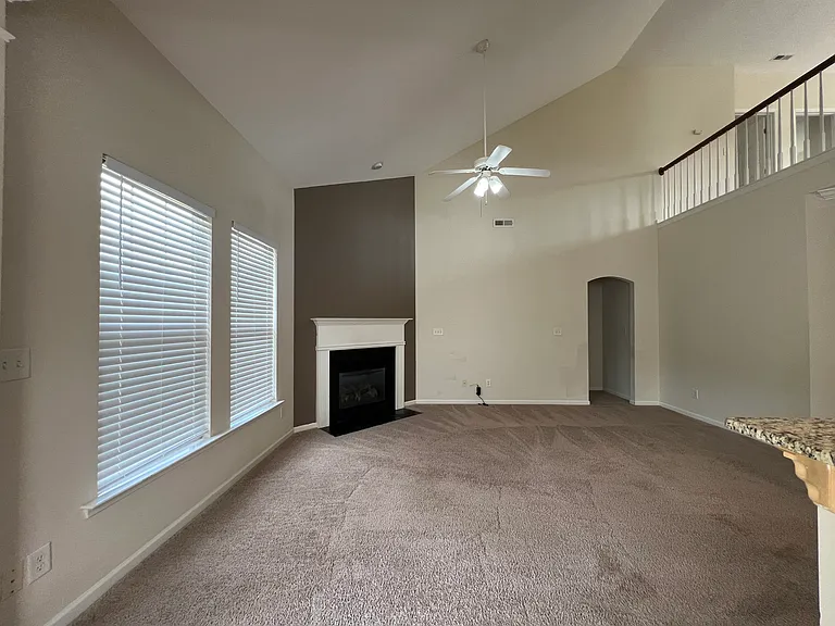 1429 Dairy Glen Dr — Photo 9