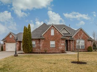 106 Paige Ct, Hallsville, MO 65255