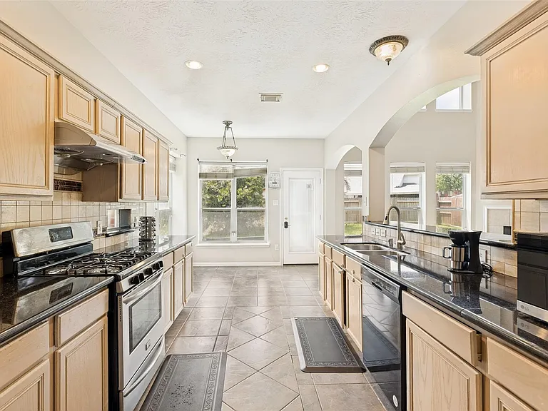 9318 Filaree Ridge Ln — Photo 5