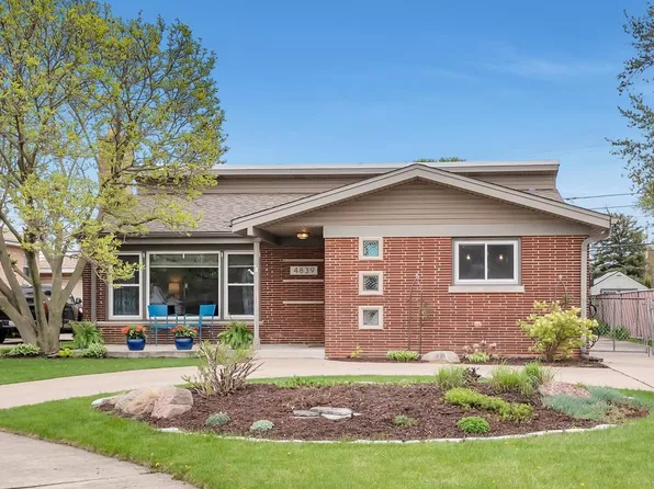 4839 Lamb Dr, Oak Lawn, IL 60453