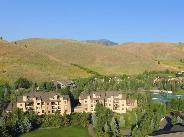 2815 Summit Dr #15, Sun Valley, ID 83353