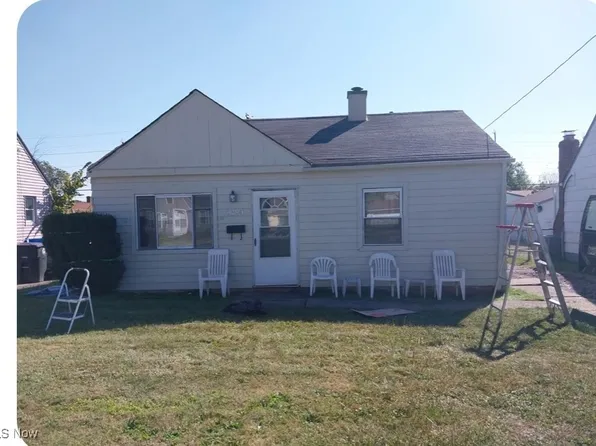 17406 Wayne Dr, Cleveland, OH 44128