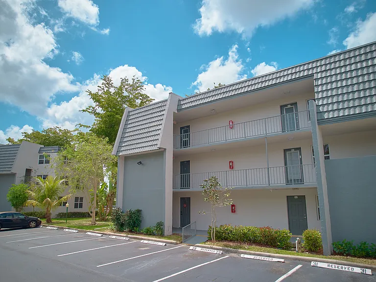 9150 Lime Bay Blvd #21 — Photo 18